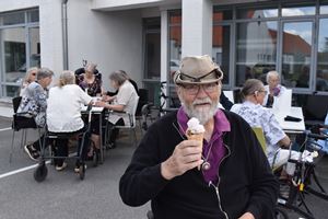Borger der spiser is, da is vognen Doris fra Ærligt kom forbi